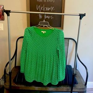 Max studio green blouse!